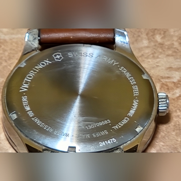 Victorinox Swiss Army Alliance watch - Picture 2 of 9